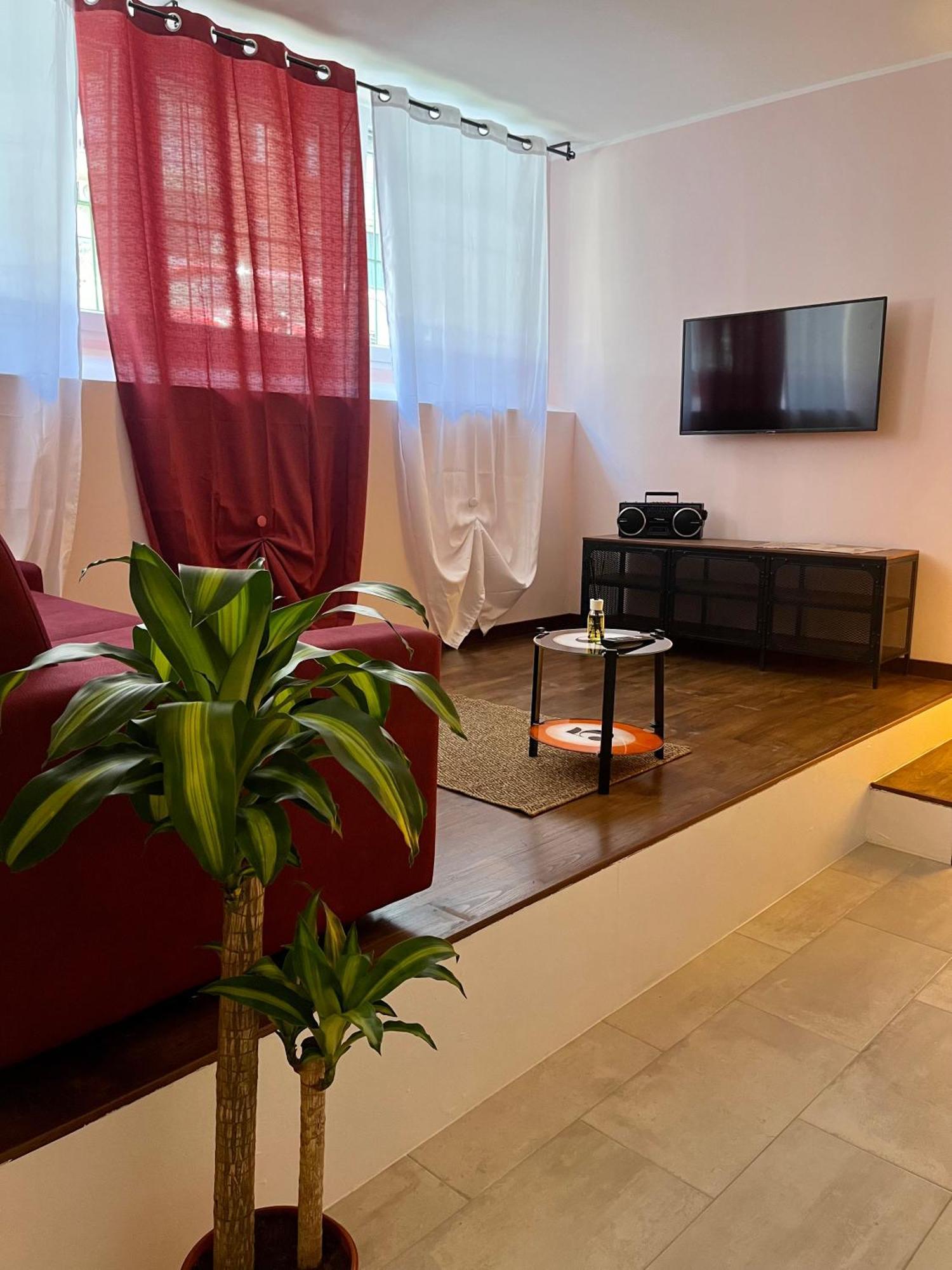 Suite Bohemien Chic - A 5 Fermate Dal Duomo Milão Exterior foto